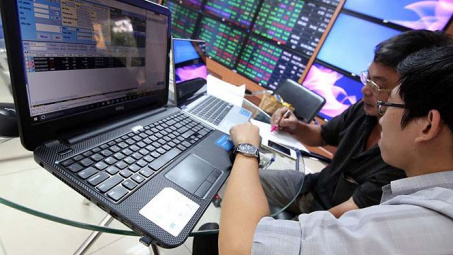 Shares up on few blue chip gains 