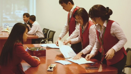 HNX earns 142 billion VND in auctions in April 