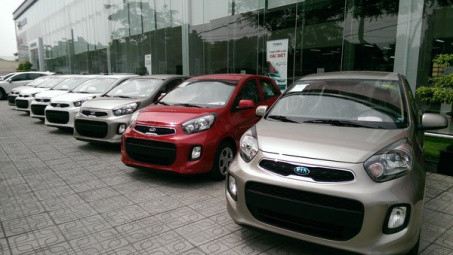 Auto sales slide 13 percent due to low post-holiday demand