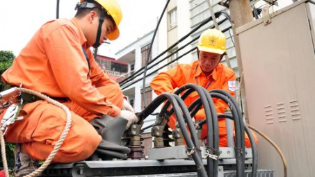 EVN mobilises 2.96 billion VND for power projects in 2016