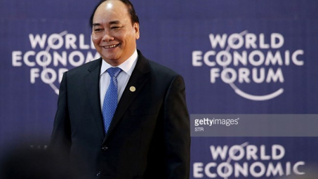 PM meets international media on fringes of WEF 2017