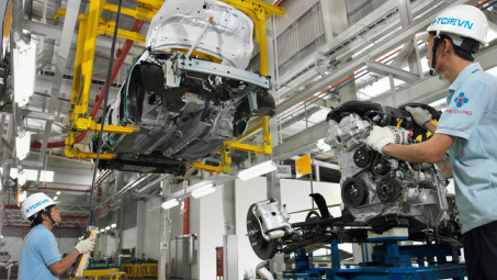 Industrial production rises slightly 