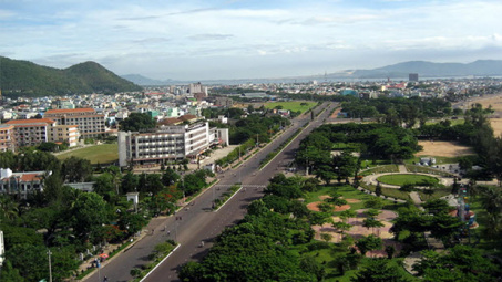 Canadian firm invests in garment factory in Binh Dinh