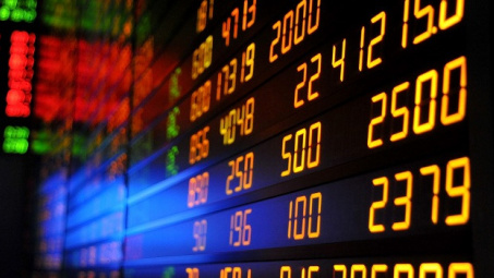 Mid-cap stocks lift VN Index 