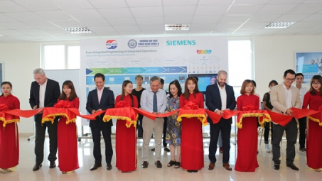 Ra mắt Trung Tâm Đào tạo Số hóa Quy trình sản xuất công nghiệp, công nghệ từ Siemens