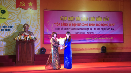 Supe Lâm Thao: Coi trọng chăm lo đời sống lao động nữ