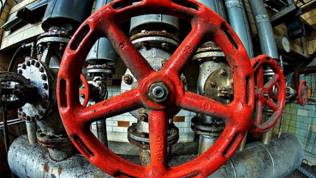 Ha Nam province welcomes Japanese valve manufacturers