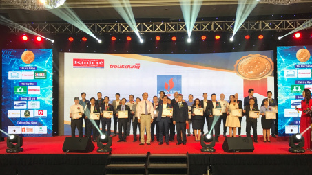 E5 RON 92 được vinh danh sản phẩm, dịch vụ Tin và Dùng năm 2017