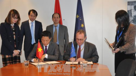 Vietnam, EU seek to accelerate FTA signing