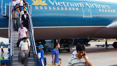 Vietnam Airlines welcomes 200 millionth passenger