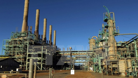 Giá dầu thế giới tăng do vụ nổ đường ống dẫn dầu ở Libya