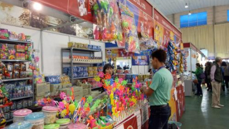 Khai mạc Hội chợ bán lẻ hàng Thái Lan Outlet 2018