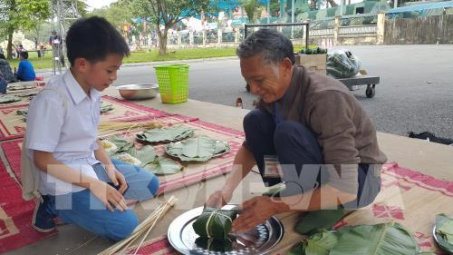 Đến Hoàng Thành Thăng Long trải nghiệm Tết Việt truyền thống