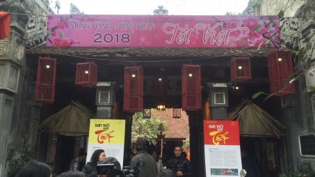  Trình diễn không gian văn hóa “Tết Việt”