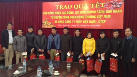 Người lao động VNSTEEL xuân Mậu Tuất: Tết tri ân, xuân nghĩa tình  
