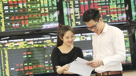 Bloomberg: Việt Nam giành lại danh hiệu thị trường chứng khoán tốt nhất châu Á