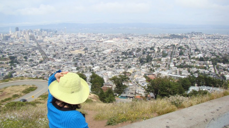 Chuyện cổ tích cho người ở lại