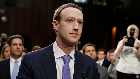 CEO Facebook nói gì trong phiên điều trần đầu tiên trước Quốc hội Mỹ?