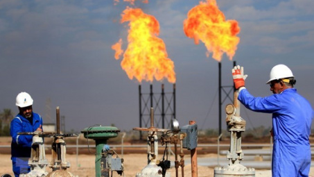 Giá dầu thế giới tăng trước khả năng Iran bị áp đặt lệnh trừng phạt