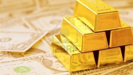 Ngày 30/4: Giá vàng đi lên nhờ xu hướng tăng của đồng USD chững lại​