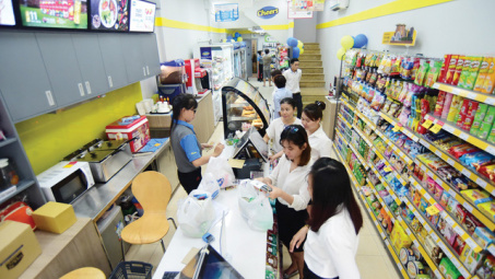 Doanh nghiệp nội bước vào "cuộc đua" cửa hàng tiện lợi