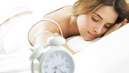 Ngủ nướng cuối tuần có thể bù đắp cả tuần thiếu ngủ?