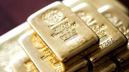 Giá vàng tăng do USD giảm nhẹ khỏi mức cao nhất 6 tháng