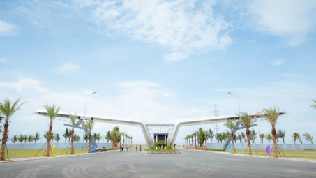 Vingroup gây 4 cú “choáng” khi nhảy vào điện thoại thông minh