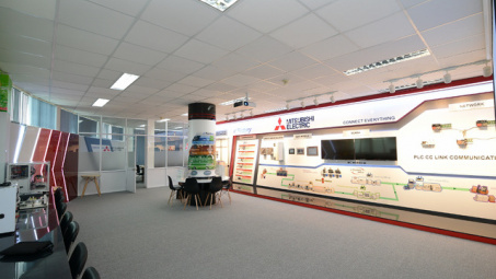 Mitsubishi Electric Việt Nam chuyển giao công nghệ nhà máy thông minh