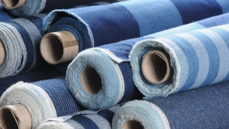Việt Nam nổi lên như một trung tâm sản xuất vải jeans