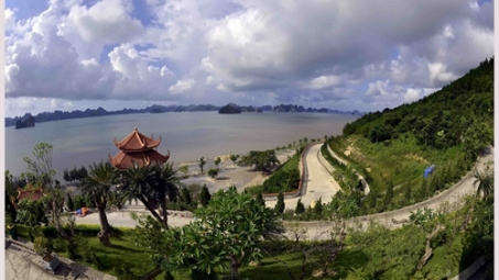 Hỗ trợ đường truyền vệ tinh băng rộng đến các huyện đảo