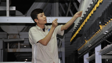 Ký kết hợp đồng hợp tác gia công sợi DTY của NMXS Đình Vũ