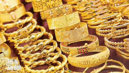 Giá vàng SJC đang cao hơn vàng thế giới 3,5 triệu đồng/lượng