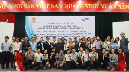 Ngành công nghiệp Việt có thêm 24 chuyên gia tư vấn đào tạo bởi Samsung