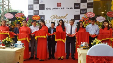 Đức Giang khai trương showroom thứ 9 tại Hà Nội