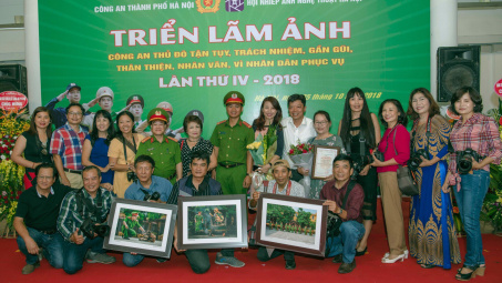 Lan tỏa hình ảnh chiến sỹ công an Hà Nội đến gần hơn với người dân