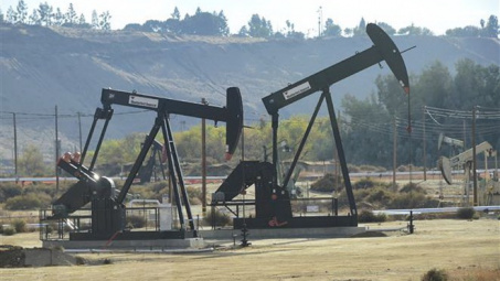 Lo ngại về nguồn cung, giá dầu Brent tăng lên mức 80 USD