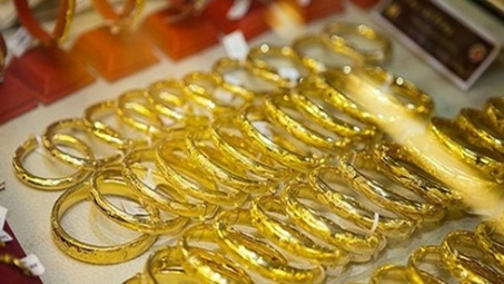 Giá vàng trong nước giảm nhẹ trong phiên đầu tuần cuối tháng 10
