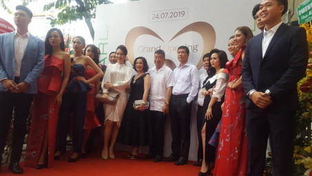 May Đức Giang khai trương Showroom thời trang thứ 23 - S.PEARL