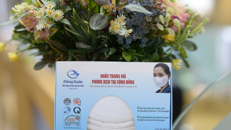 Vinatex chính thức tung ra thị trường khẩu trang vải kháng khuẩn kháng nước 3 lớp