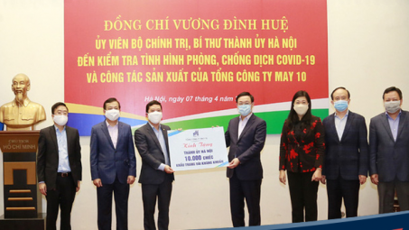 May 10 vừa có đơn đặt hàng khẩu trang y tế trị giá 52 triệu USD