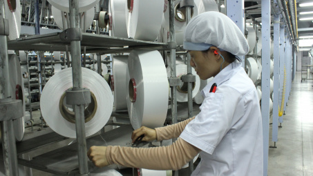 Nhà máy Xơ sợi Đình Vũ đưa ra thị trường gần 2.000 tấn sợi DTY