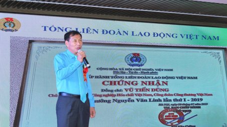Ngành Hóa chất tuyên dương 90 gương sáng tiêu biểu