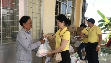 Ngành Dệt May với chương trình “Hạnh phúc là sẻ chia”