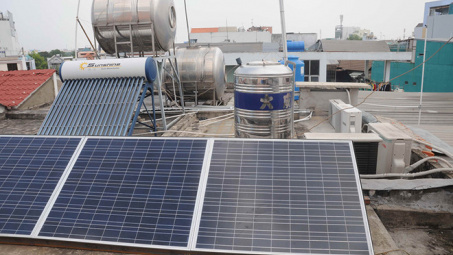 Bỏ cơ chế bù trừ điện mặt trời trên mái nhà