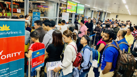 Hãng bay Việt đua nhau mua máy bay, thực chất khai thác thế nào?