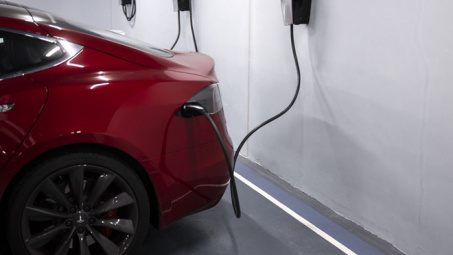 Nỗi lo về độ an toàn của pin ô tô điện sau nhiều vụ cháy xe