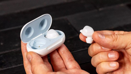 Samsung vừa ra mắt tai nghe không dây Galaxy Buds cực xịn