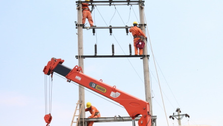 Tổn thất điện năng của EVNNPC giảm 0,1% so với cùng kỳ