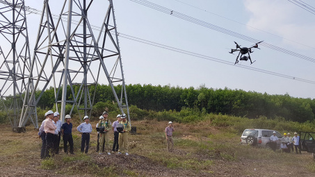 Ứng dụng thiết bị bay UAV trong quản lý vận hành đường dây truyền tải